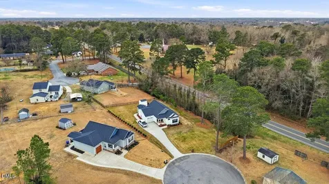 710 Haskett Court Kinston NC 28501