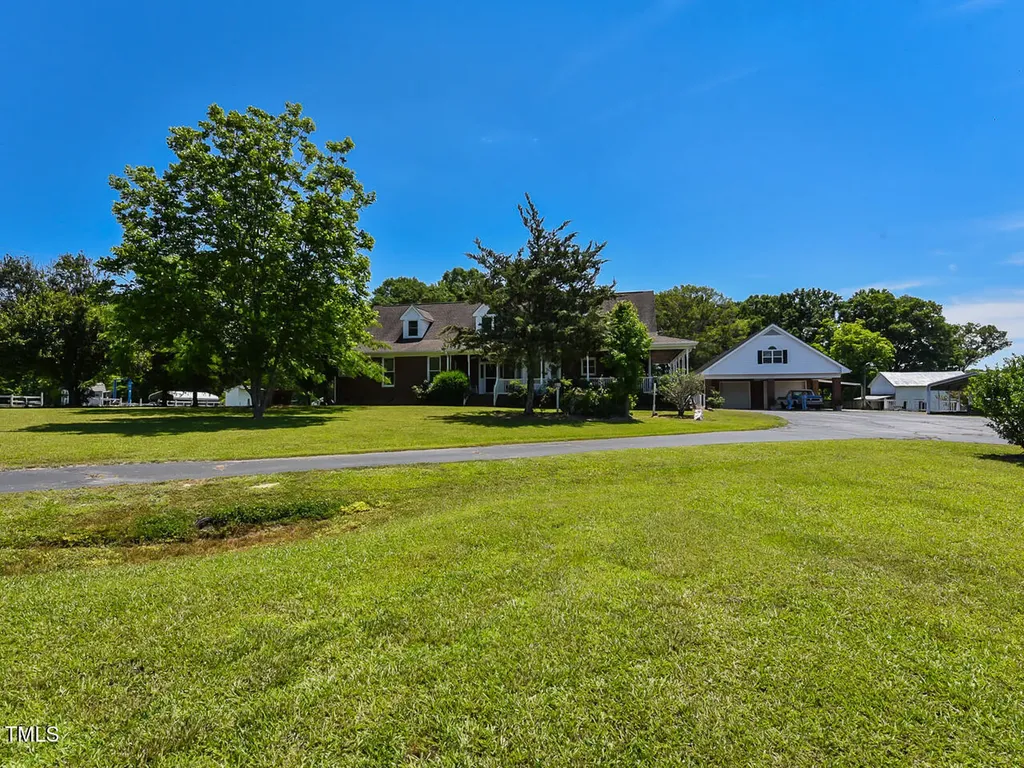 2371 Nc-210 Smithfield NC 27577