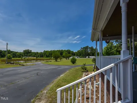 2371 Nc-210 Smithfield NC 27577
