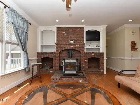 2371 Nc-210 Smithfield NC 27577