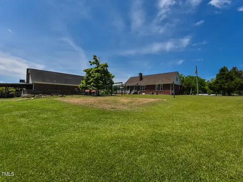 2371 Nc-210 Smithfield NC 27577