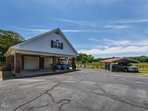2371 Nc-210 Smithfield NC 27577