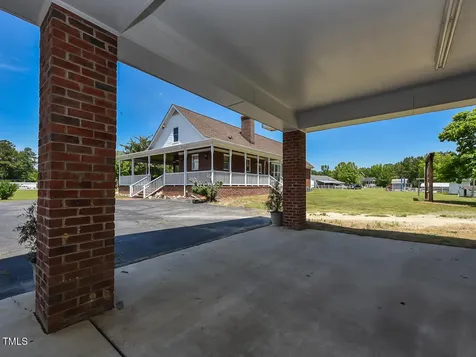 2371 Nc-210 Smithfield NC 27577