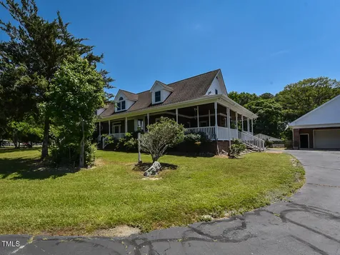 2371 Nc-210 Smithfield NC 27577