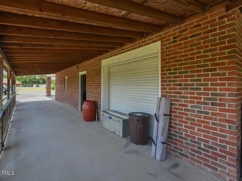 2371 Nc-210 Smithfield NC 27577