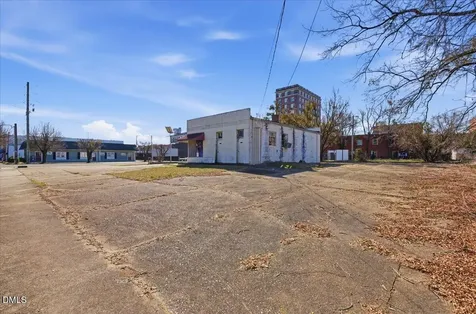 121 N James Street Goldsboro NC 27530