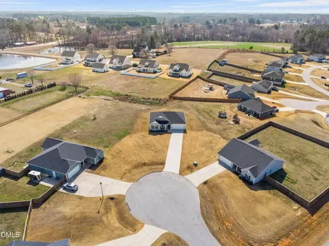 18 Harlow Court Fuquay Varina NC 27526