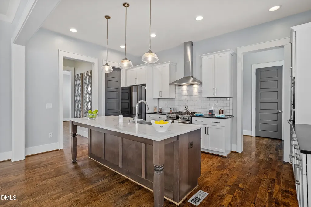123 Larkin Lane Chapel Hill NC 27516