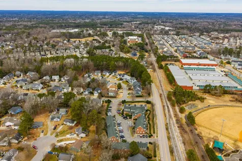 130 Salem Towne Court Apex NC 27502