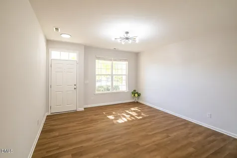 6 Dawson Court Durham NC 27703