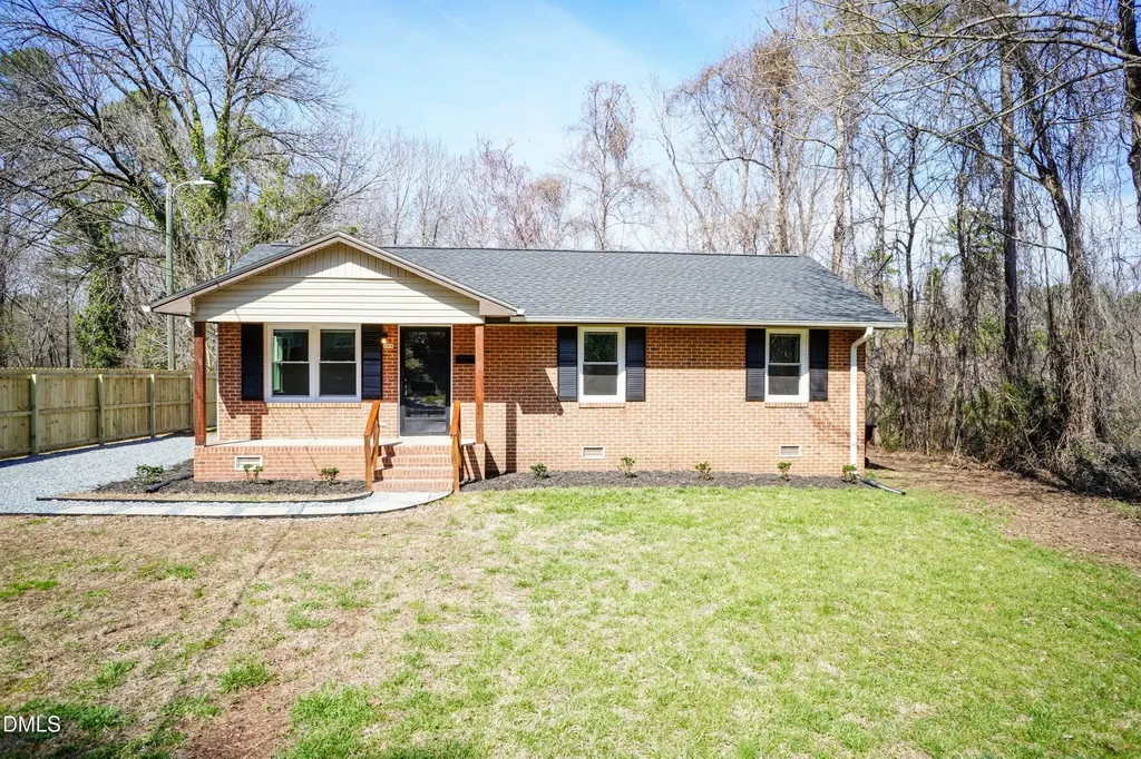 808 W Rose Street Sanford NC 27330