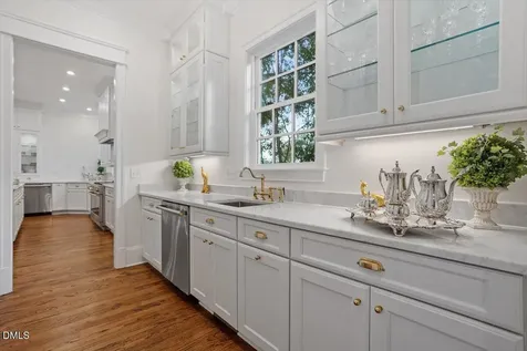 1713 Oberlin Road Raleigh NC 27608