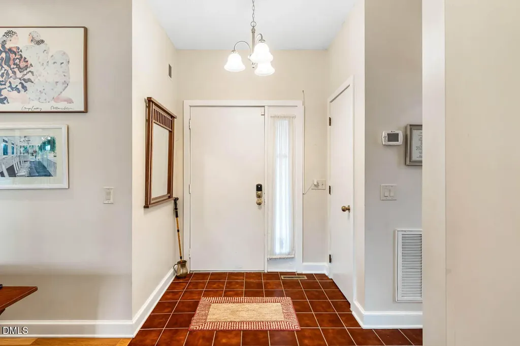 4 Wellesley Place Chapel Hill NC 27517