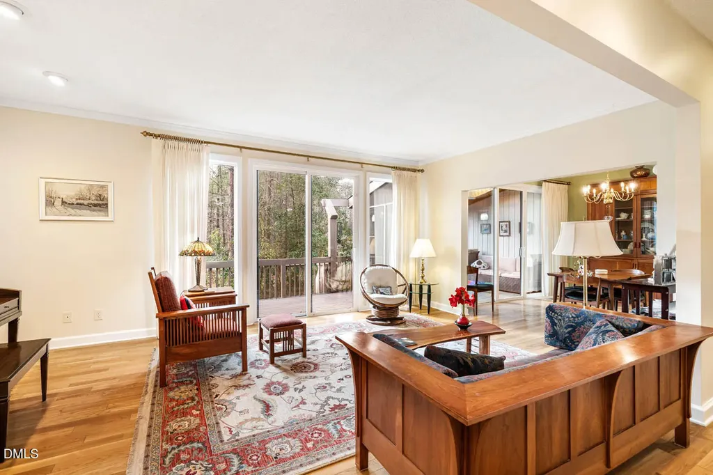 4 Wellesley Place Chapel Hill NC 27517