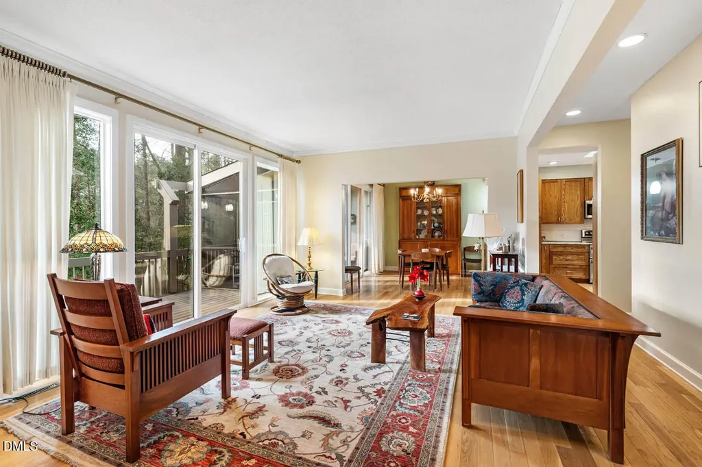 4 Wellesley Place Chapel Hill NC 27517