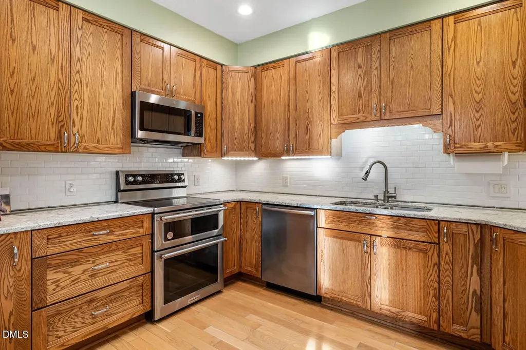 4 Wellesley Place Chapel Hill NC 27517
