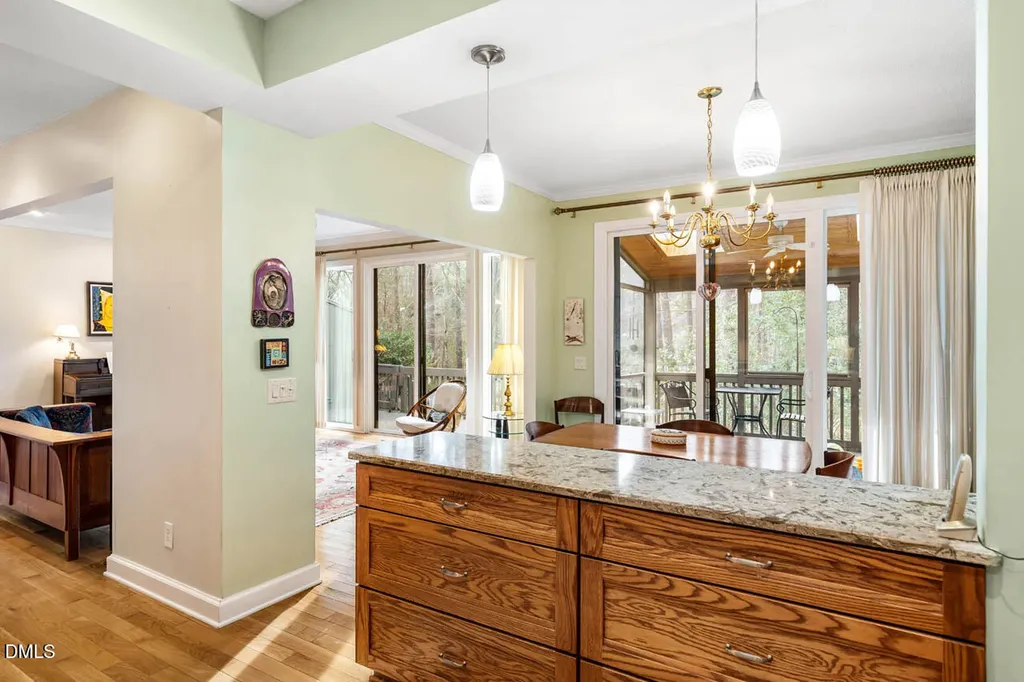 4 Wellesley Place Chapel Hill NC 27517
