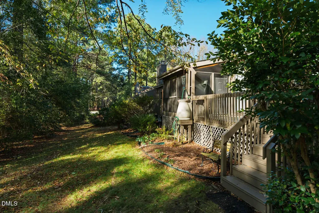 4 Wellesley Place Chapel Hill NC 27517