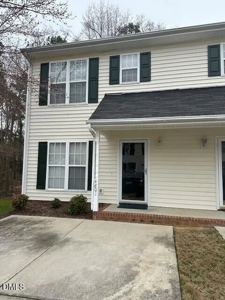 4801 Tanglewood Oaks Street Raleigh NC 27610
