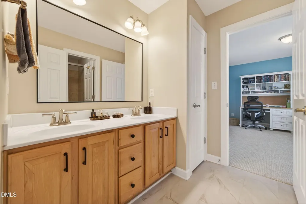10421 Swerling Way Raleigh NC 27614