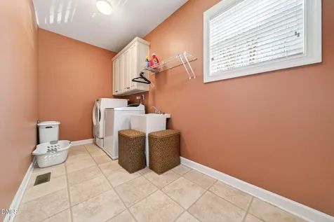 10421 Swerling Way Raleigh NC 27614