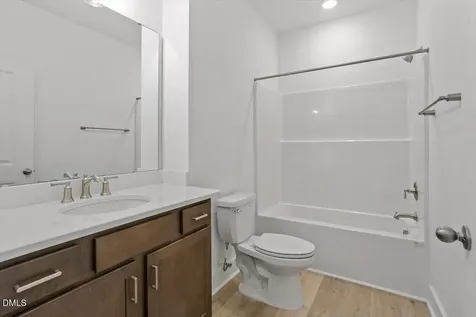 2284 Apex Peakway Apex NC 27502