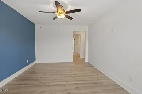 2284 Apex Peakway Apex NC 27502