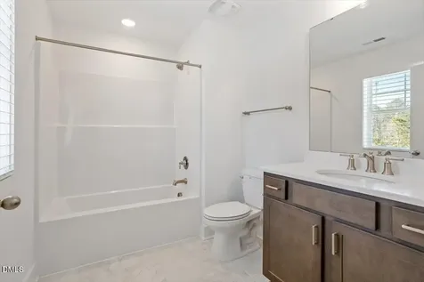 2284 Apex Peakway Apex NC 27502
