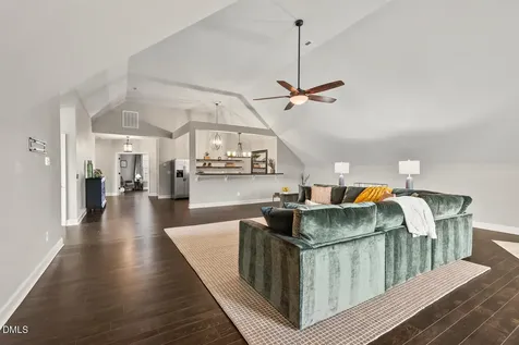 25 Westbourne Lane Youngsville NC 27596