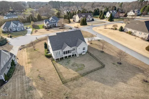25 Westbourne Lane Youngsville NC 27596