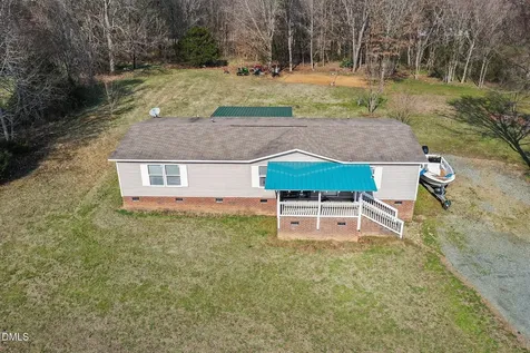 4963 Thom Road Mebane NC 27302