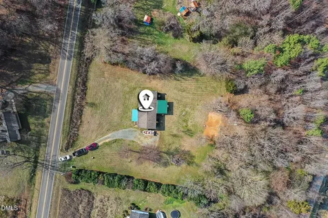 4963 Thom Road Mebane NC 27302