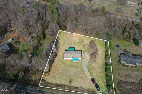 4963 Thom Road Mebane NC 27302