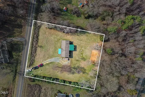 4963 Thom Road Mebane NC 27302