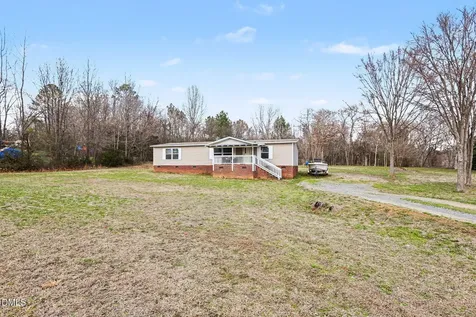4963 Thom Road Mebane NC 27302