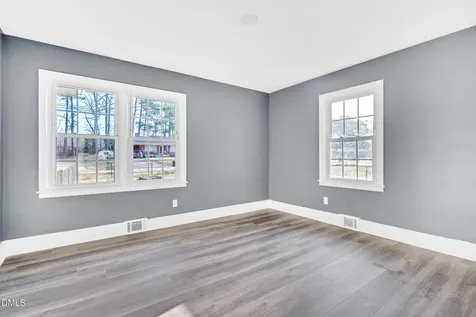 1249 Oakridge Avenue Henderson NC 27536