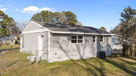 206 Plaza Drive Garner NC 27529
