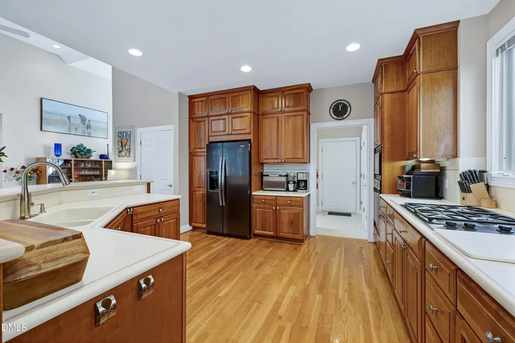 81008 Alexander Chapel Hill NC 27517