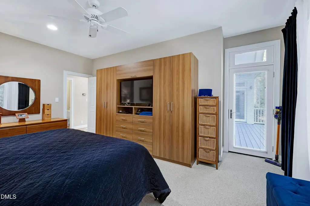 81008 Alexander Chapel Hill NC 27517