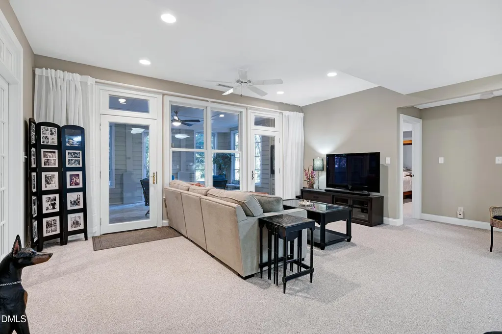 81008 Alexander Chapel Hill NC 27517