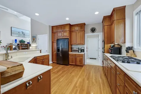 81008 Alexander Chapel Hill NC 27517