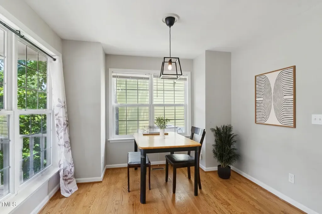4905 Knightsbridge Way Raleigh NC 27604