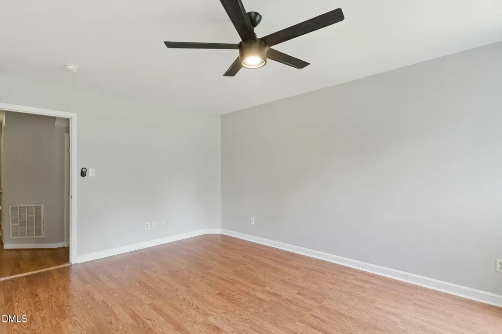 4905 Knightsbridge Way Raleigh NC 27604