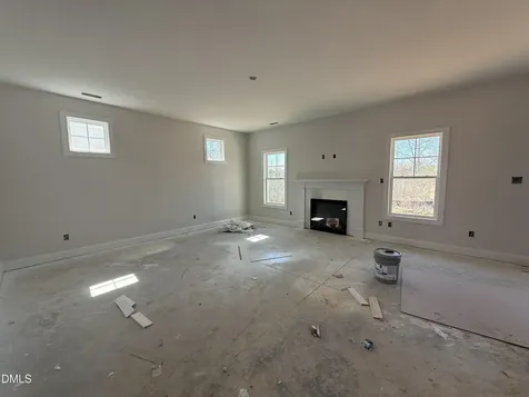 178 Brickendon Raeford NC 28376