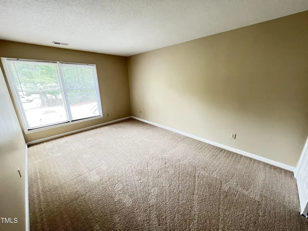 10 Clover Drive Chapel Hill NC 27517