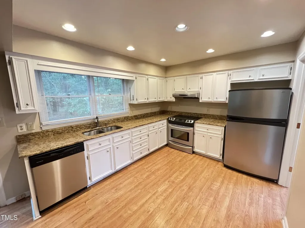 10 Clover Drive Chapel Hill NC 27517