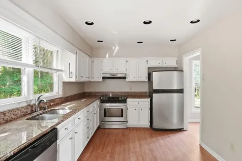 10 Clover Drive Chapel Hill NC 27517