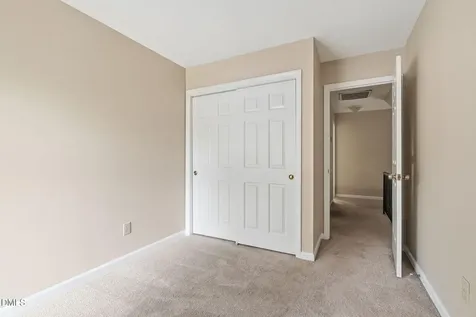 10 Clover Drive Chapel Hill NC 27517