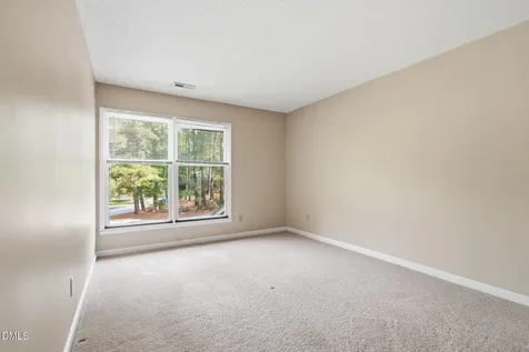 10 Clover Drive Chapel Hill NC 27517