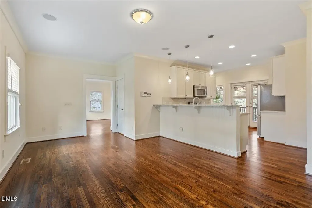 2718 Peachtree Street Raleigh NC 27608